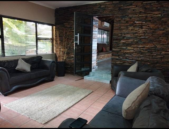 3 BEDROOM HOUSE FOR SALE IN PROTEA PARK